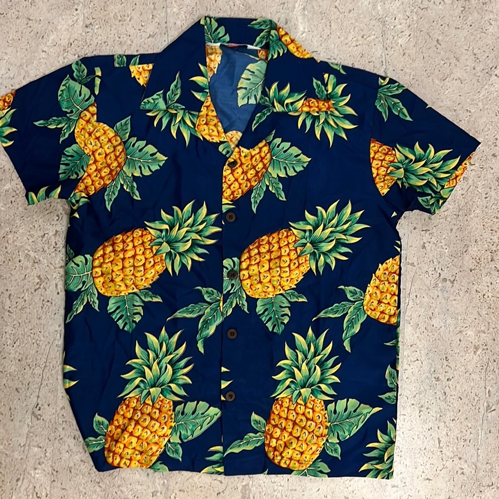 Alvish Hawaiian shirt youth size small